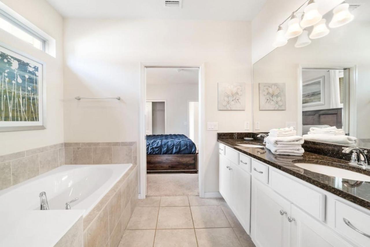 Luxury New Villa Near Disney With Pool 6Bedrooms 키시미 외부 사진