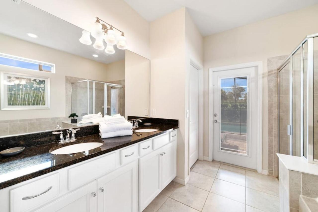 Luxury New Villa Near Disney With Pool 6Bedrooms 키시미 외부 사진